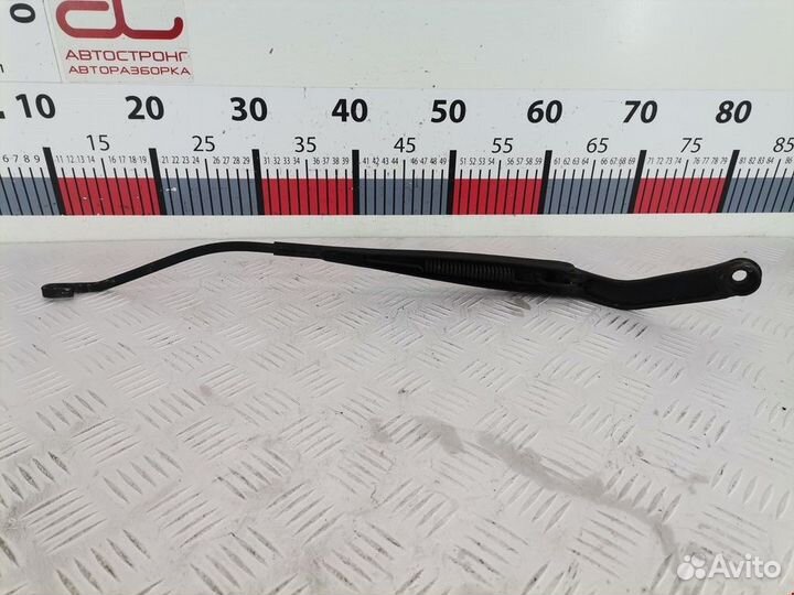 Щеткодержатель (поводок стеклоочистителя, дворник)