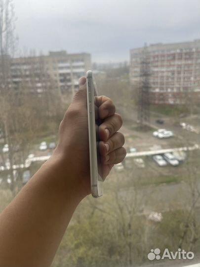 iPhone 8, 256 ГБ
