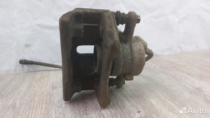 Суппорт передний левый Renault Clio 3