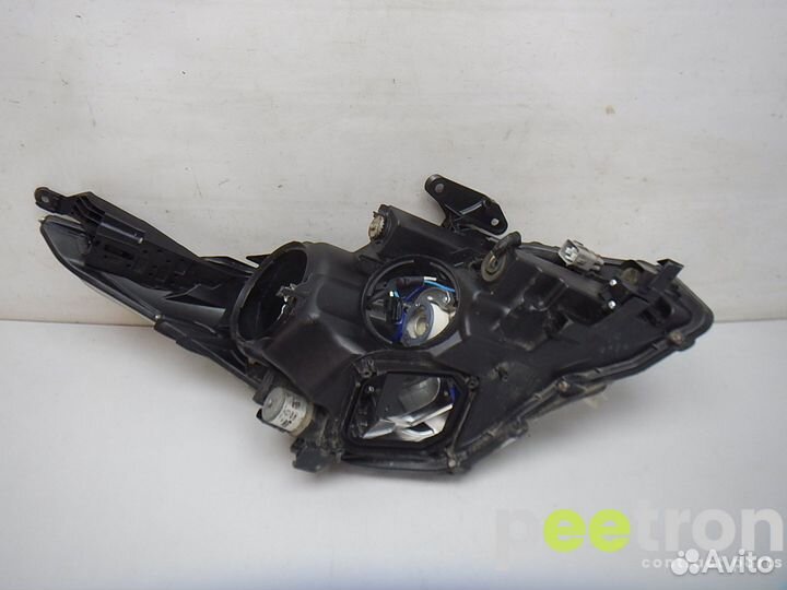 Б/У Б/У Фара левая б/у 8117005310 toyota