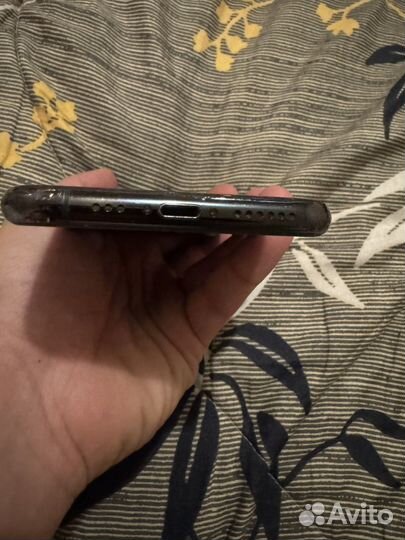 iPhone 11 Pro, 64 ГБ