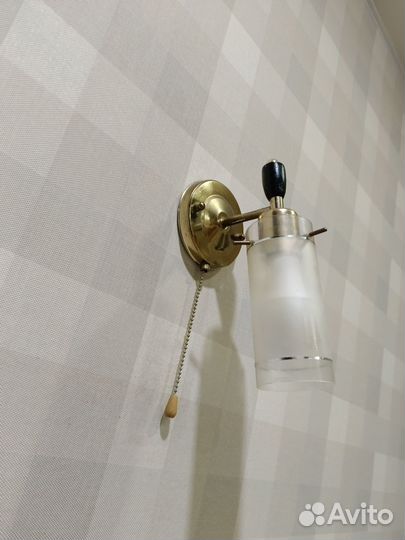 Настенный светильник