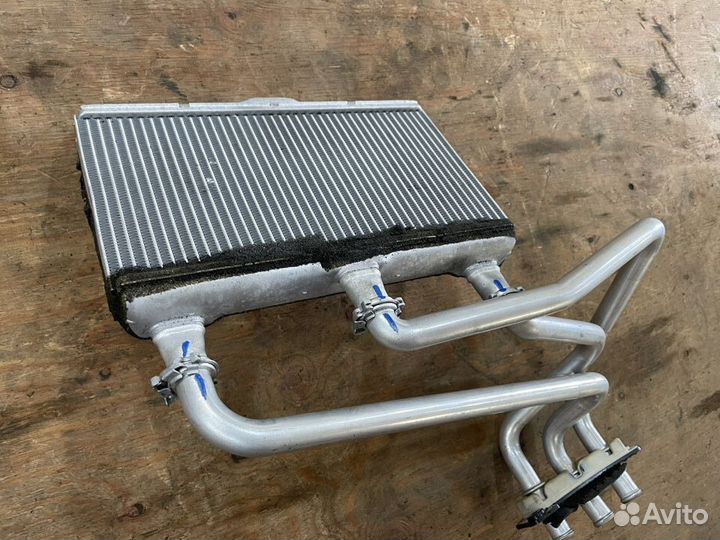 Радиатор отопителя печки BMW 5 E60 E61 E63 E64