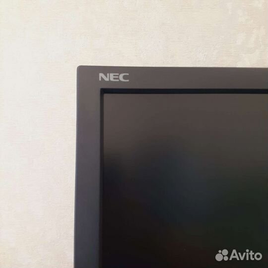 Монитор NEC E245WMi-BK новое состояние обмен на 22