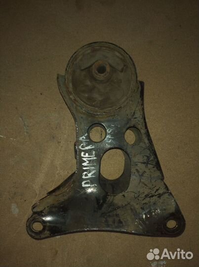 Опора двигателя задняя Nissan Primera P12