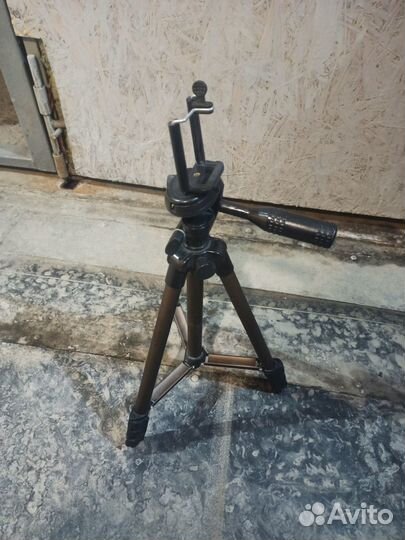 Штатив-трипод hama