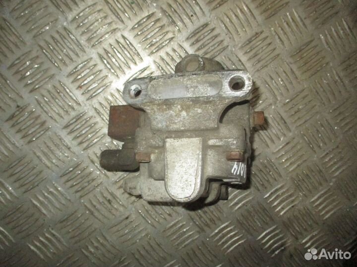 Кран isuzu 1482400411