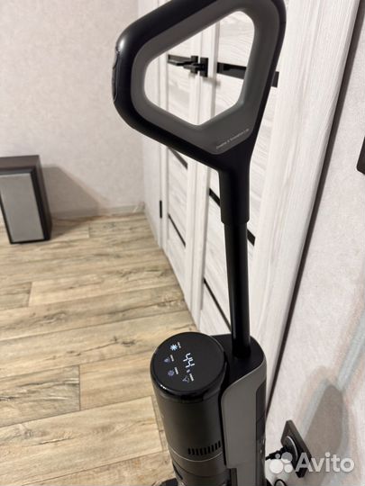 Моющий пылесос вертикальный