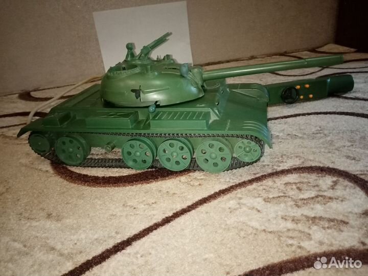 Игрушка танк СССР