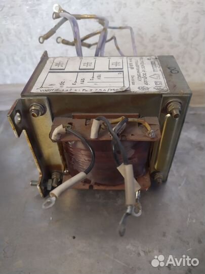 Понижающий трансформатор