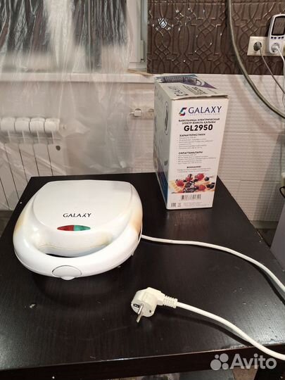 Электрическая вафельница