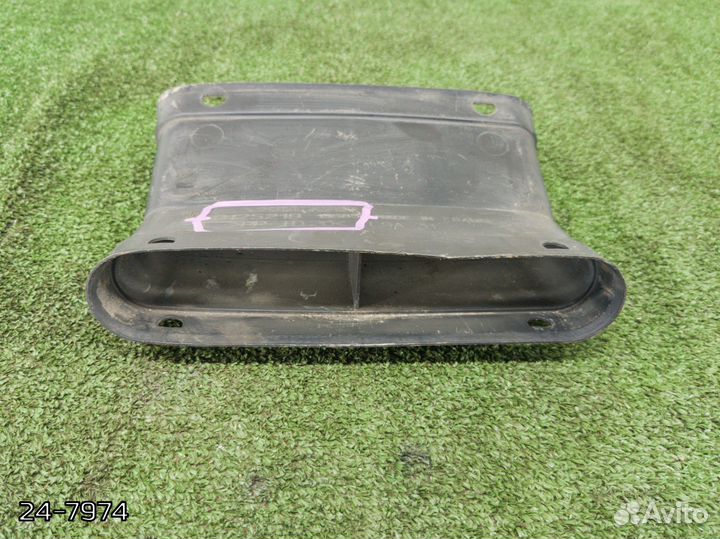 Воздухозаборник Volvo S60, V70, S80