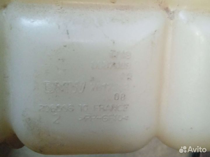 Бачок расширительный Bmw X1 F48 дефект