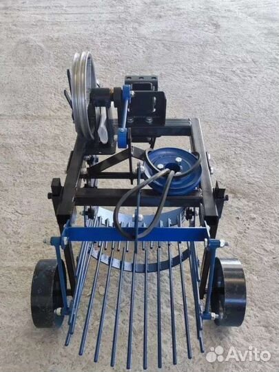 Картофелекопалка для мотоблока под ременной привод