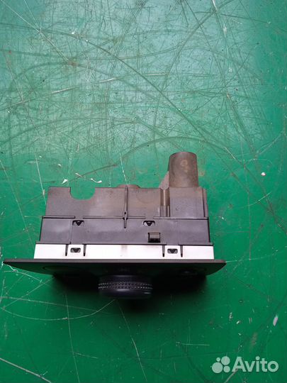 Блок управления светом Opel Zafira B