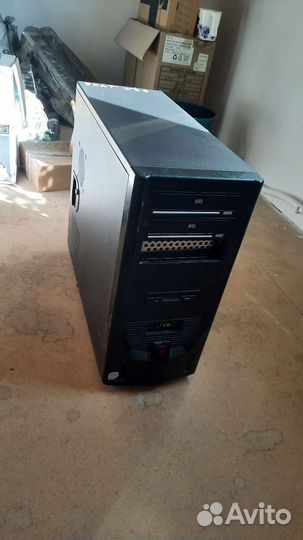 Intel core 2 quad, 4gb, hd 4770 512mb, ssd 120