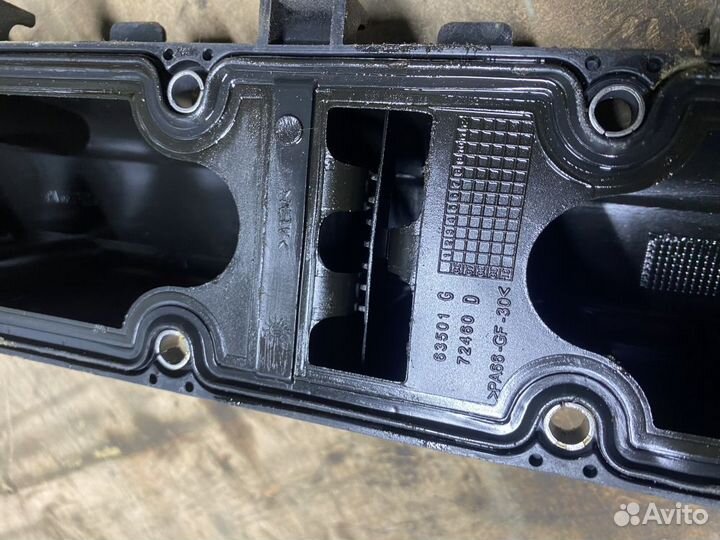 Клапанная крышка Peugeot 407 1.7