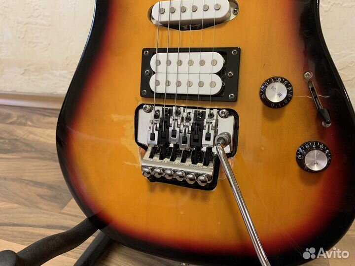 Электрогитара Ashtone ST-600 SB Custom