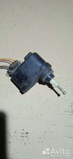 Корректор фар Audi 100c4