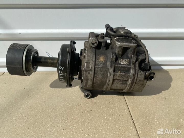 Компрессор кондиционера Volkswagen Touareg
