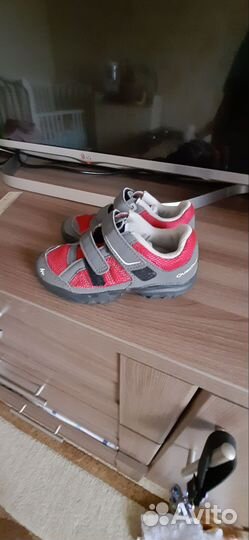 Кроссовки детские