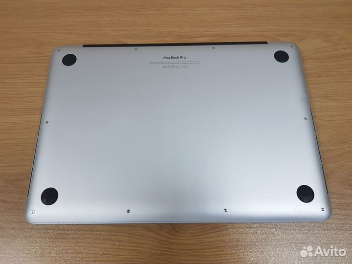 Apple MacBook Pro 13 i7 3.1Ghz/16Gb/1Tb как новый