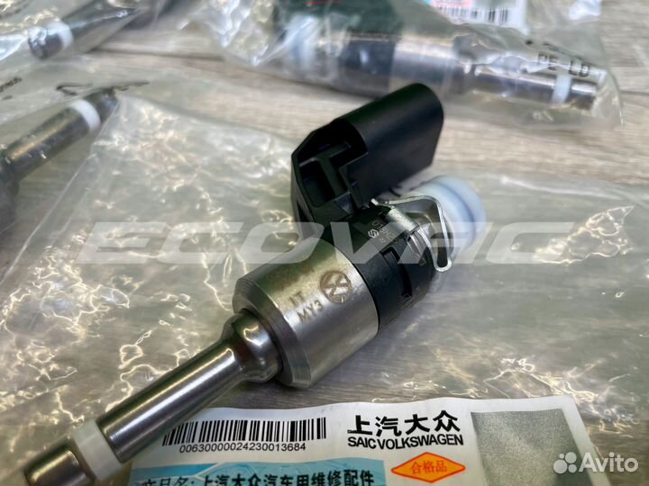 Форсунка топливная VAG 1.4 TSI оригинал 03C906036M