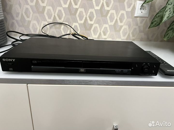 Sony cd/dvd player dvp ns330
