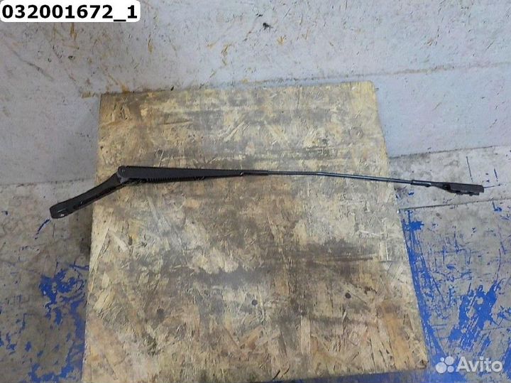 Volkswagen Jetta Поводок стеклоочистителя правый