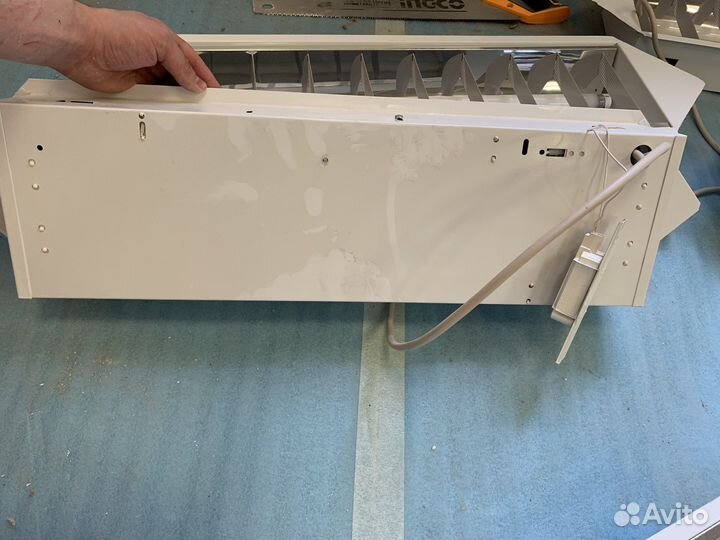 Светильники потолочные Philips бу