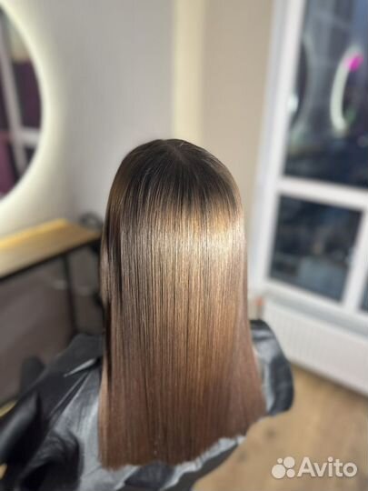 Кератиновое выпрямление волос