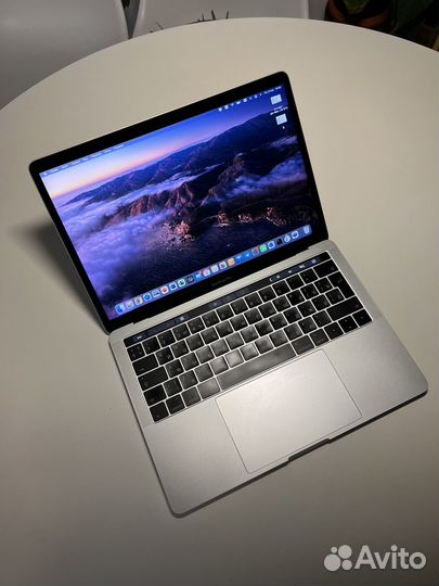 Macbook Pro 13 (2017), 256 Гб, Core i5, 3,1Ггц,650