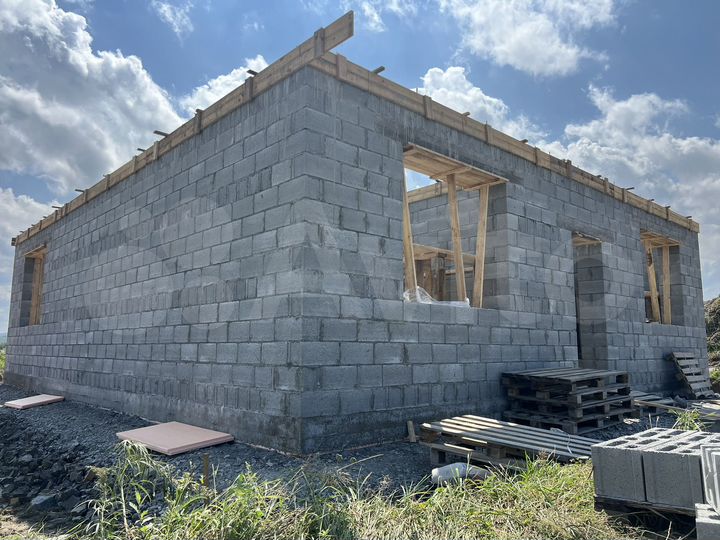 Дом 93 м² на участке 7,2 сот.