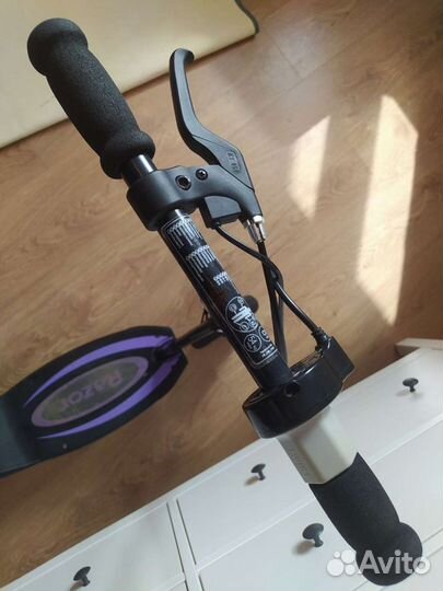 Электросамокат razor e100