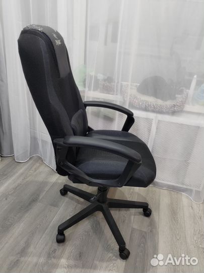 Компьютерное кресло бу zombie 9