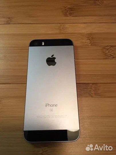 Телефон iPhone 5se
