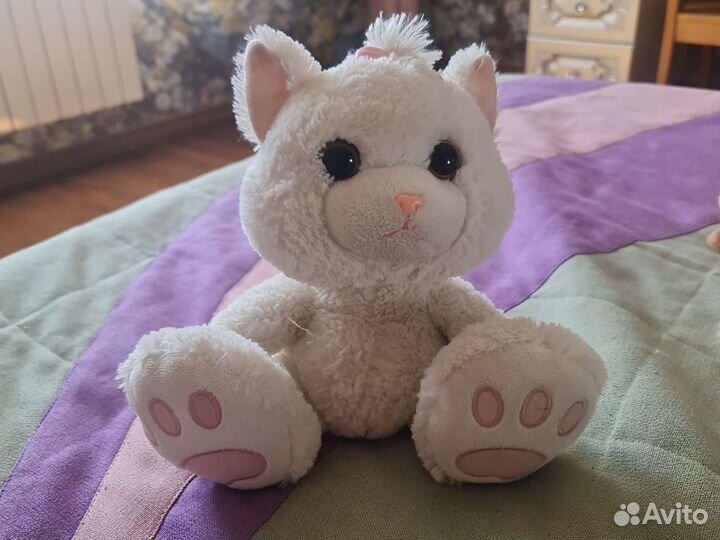 Кошка мягкая