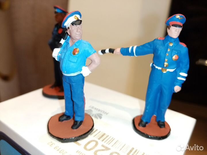 Фигурки работников дпс 1:43