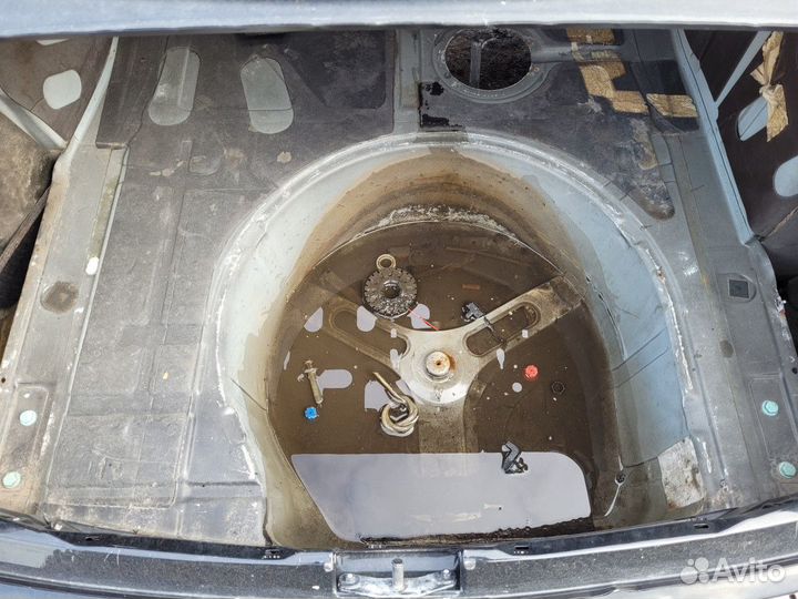 Ванна багажника на Audi A6 C5