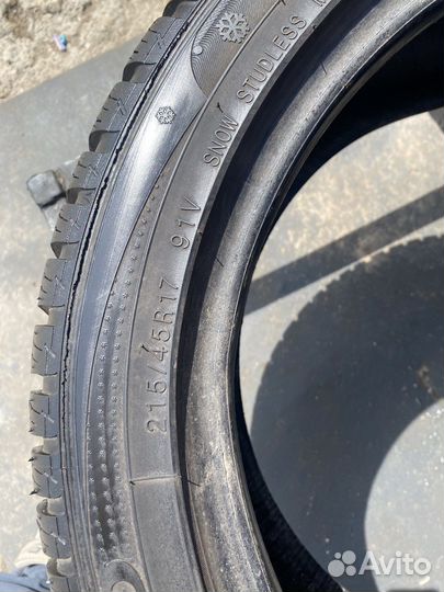 Kumho I'Zen KW23 215/45 R17