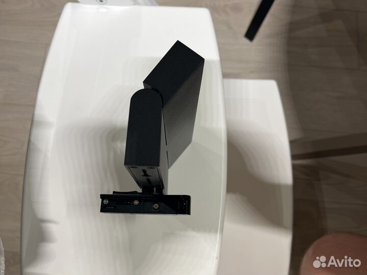 Трековые светильники серии black