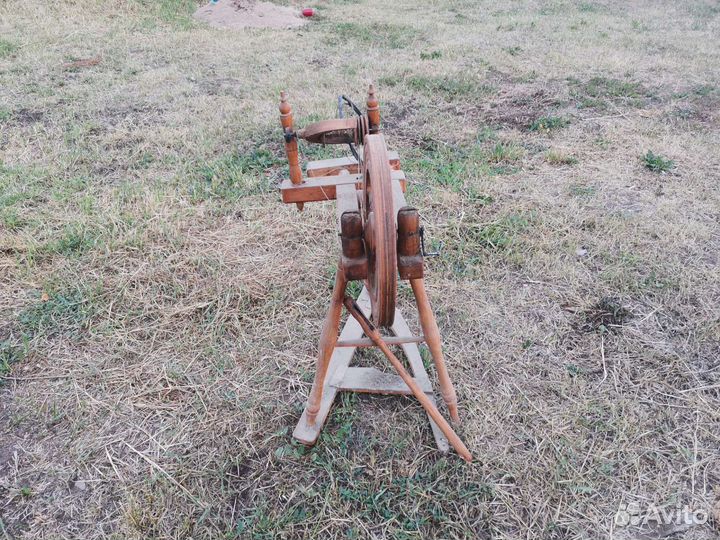 Прялка деревянная старинная