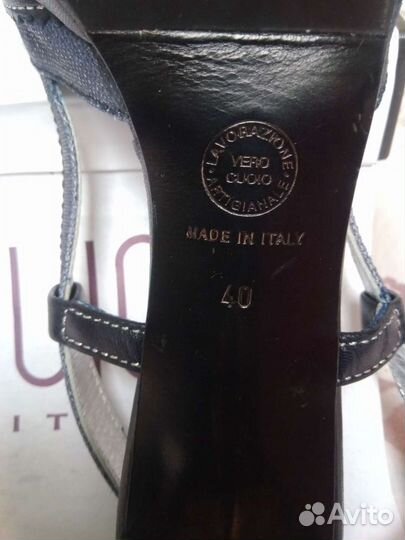 Кожаные босоножки 40р