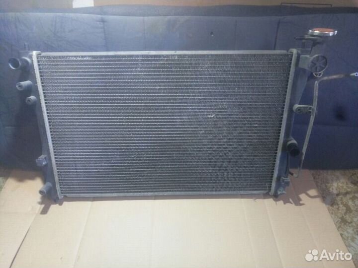 Радиатор охлаждения Mitsubishi Colt Z30 04-08