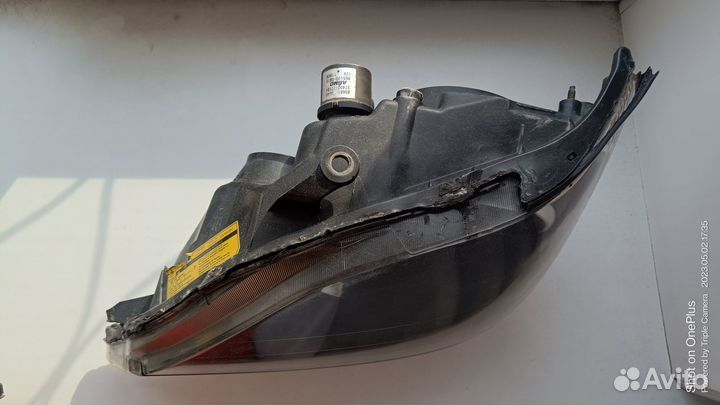 Фара левая на Toyota Harrier