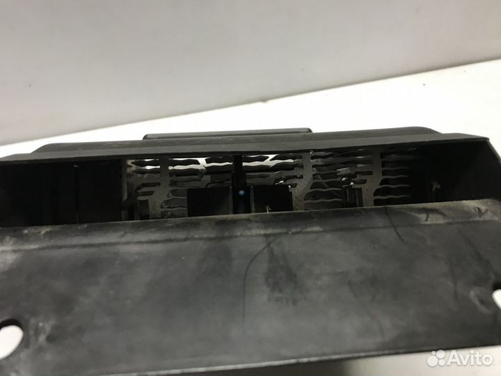 Нагревательный элемент Audi A8 D3 левый