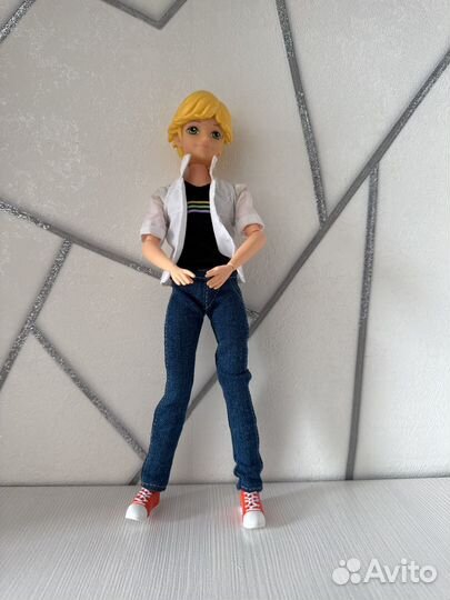 Кукла эдриан из леди баг