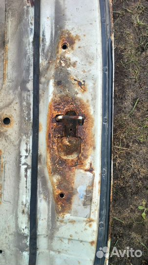 Дверь задняя toyota corolla e 100