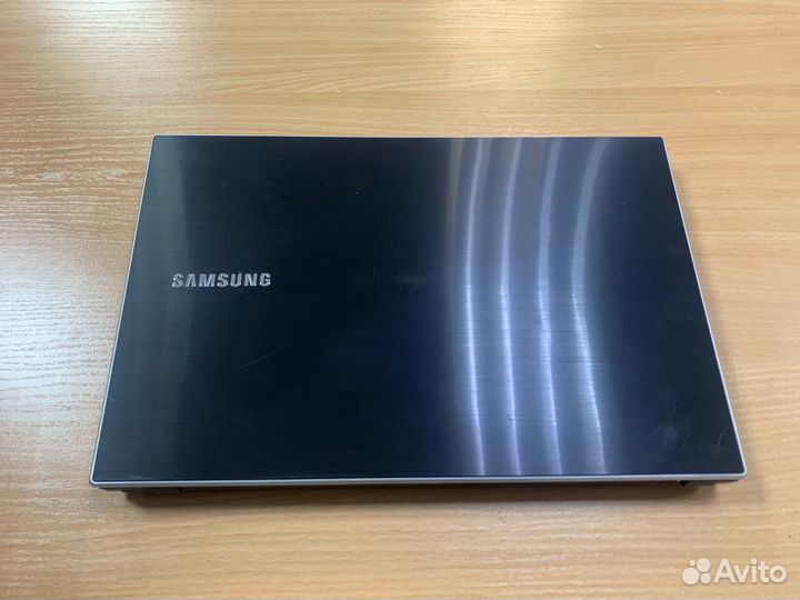 Ноутбук samsung np300v5a /DDR3 16Gb/SSD 240Gb