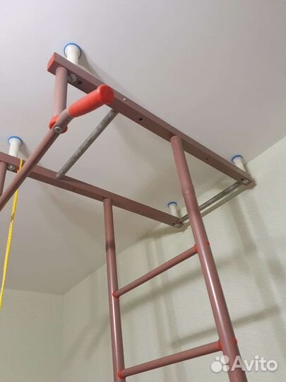 Шведская стенка с турником